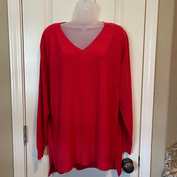 Investments Sweaters - Red B Neck Light weight sweater size XL